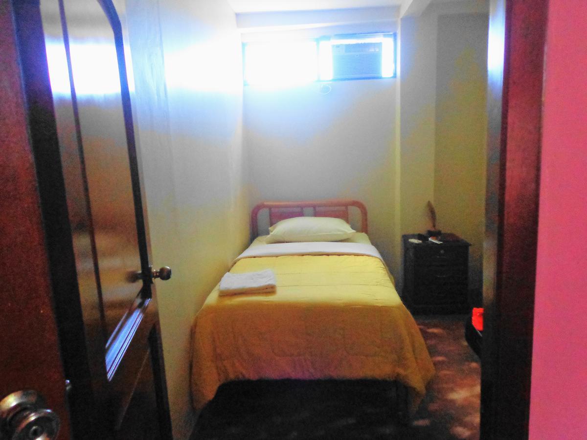 Hostal Nathaly Пуерто Бакерисо Морено Екстериор снимка