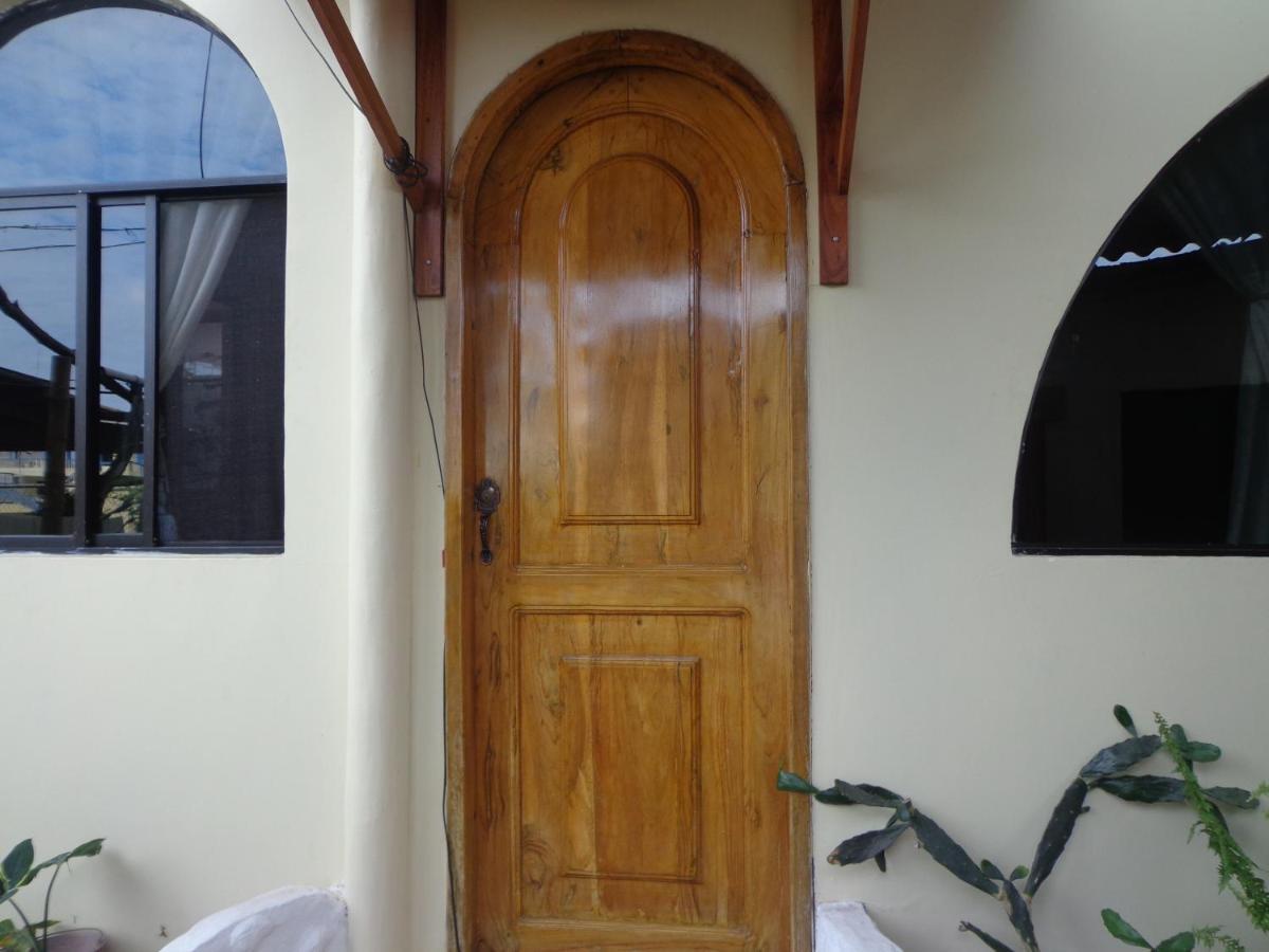 Hostal Nathaly Пуерто Бакерисо Морено Екстериор снимка