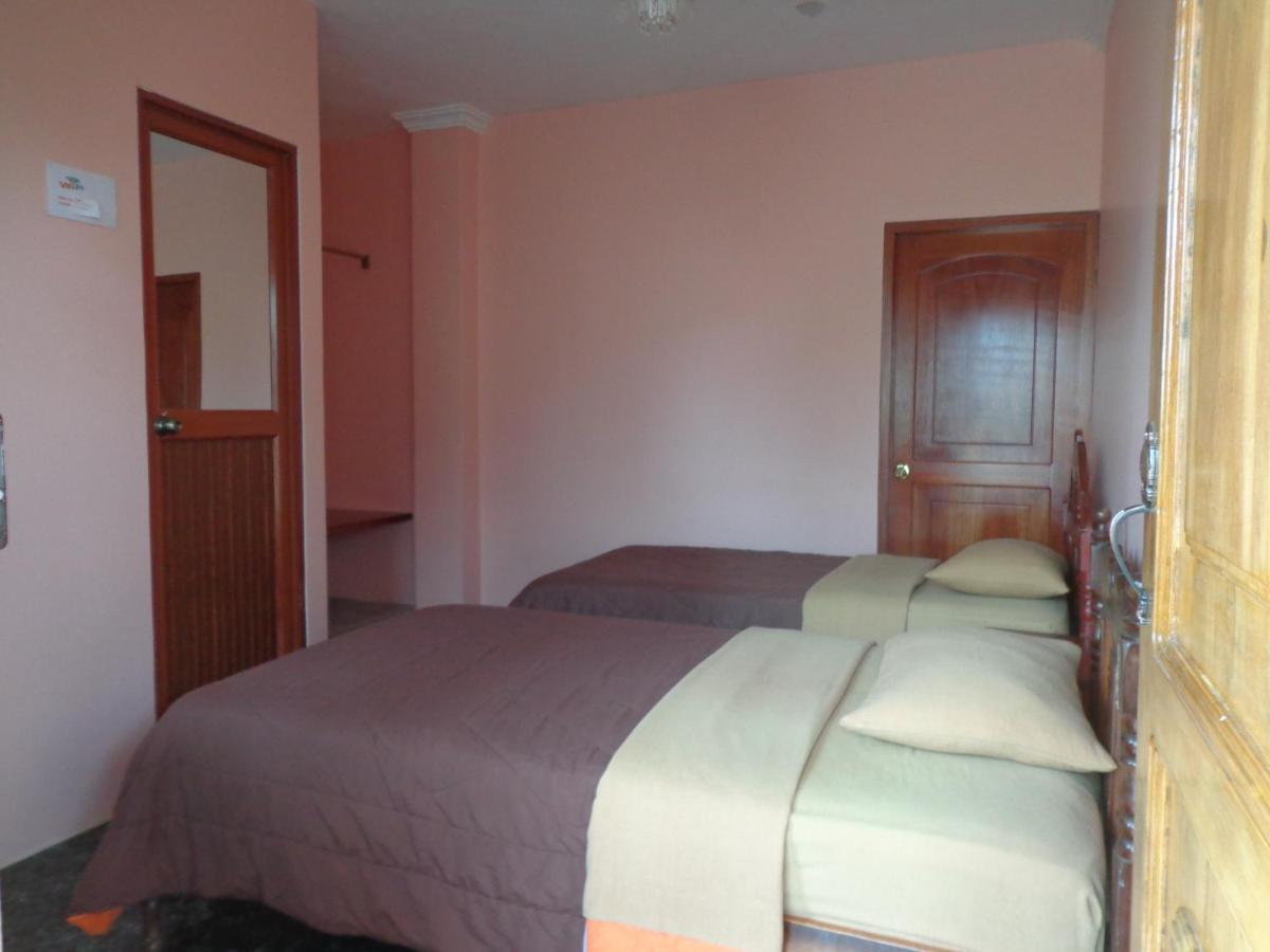 Hostal Nathaly Пуерто Бакерисо Морено Екстериор снимка